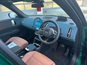 MINI COUNTRYMAN 1.5C MHEV Exclusive SUV 5dr Petrol Hybrid Auto Euro 6 (s/s) (170