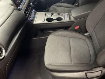 HYUNDAI KONA 64kWh Premium SUV 5dr Electric Auto (10.5kW Charger) (204 ps)