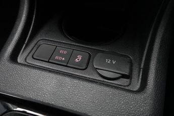 VOLKSWAGEN e-up! 36.8kWh e-up! Hatchback 5dr Electric Auto (82 ps)