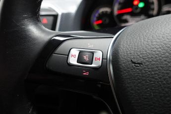 VOLKSWAGEN e-up! 36.8kWh e-up! Hatchback 5dr Electric Auto (82 ps)