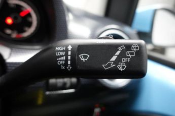 VOLKSWAGEN e-up! 36.8kWh e-up! Hatchback 5dr Electric Auto (82 ps)