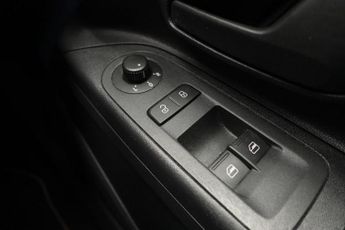 VOLKSWAGEN e-up! 36.8kWh e-up! Hatchback 5dr Electric Auto (82 ps)