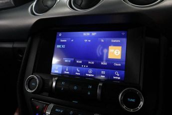 FORD MUSTANG 2.3T EcoBoost Fastback 2dr Petrol SelShift Euro 6 (290 ps)