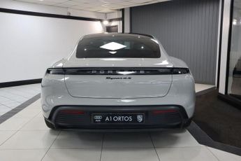 PORSCHE TAYCAN Performance Plus 93.4kWh 4S Saloon 4dr Electric Auto 4WD (11kW C
