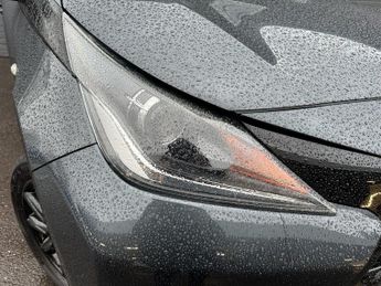 TOYOTA AYGO 1.0 VVT-i x-press Hatchback 5dr Petrol Manual Euro 6 (68 ps)