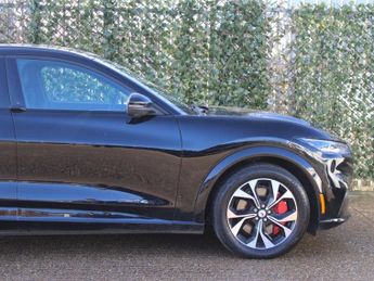FORD MUSTANG MACH-E Extended Range 91kWh SUV 5dr Electric Automatic AWD (351 ps)