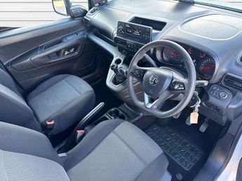 VAUXHALL COMBO 1.5 Turbo D 2000 Edition Panel Van 4dr Diesel Manual L1 H1 Euro 