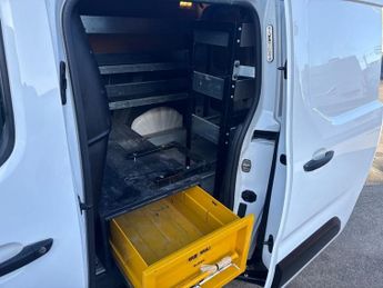 VAUXHALL COMBO 1.5 Turbo D 2000 Edition Panel Van 4dr Diesel Manual L1 H1 Euro 