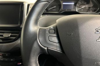 PEUGEOT 208 1.2 PureTech Tech Edition Hatchback 5dr Petrol Manual Euro 6 (s/