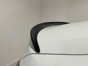 MERCEDES-BENZ E-CLASS 2.0 E220d AMG Line (Premium) Coupe 2dr Diesel G-Tronic+ Euro 6 (