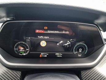 AUDI E-TRON GT 93.4kWh Vorsprung Saloon 4dr Electric Auto quattro (476 ps)