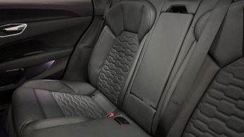 AUDI E-TRON GT 93.4kWh Vorsprung Saloon 4dr Electric Auto quattro (476 ps)