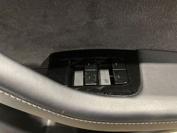 TESLA Model 3 Standard Range Plus Saloon 4dr Electric Auto RWD (241 bhp)