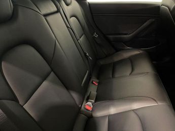 TESLA Model 3 Standard Range Plus Saloon 4dr Electric Auto RWD (241 bhp)