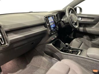 VOLVO XC40 Recharge 69kWh Core SUV 5dr Electric Auto (231 ps)