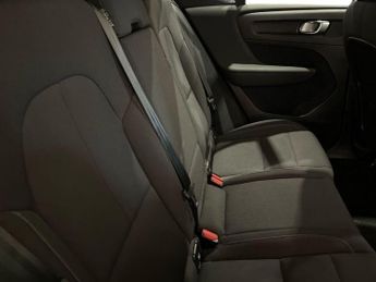 VOLVO XC40 Recharge 69kWh Core SUV 5dr Electric Auto (231 ps)