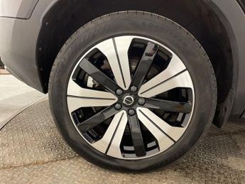 VOLVO XC40 Recharge 69kWh Core SUV 5dr Electric Auto (231 ps)