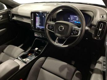VOLVO XC40 Recharge 69kWh Core SUV 5dr Electric Auto (231 ps)