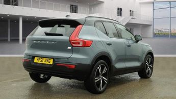 VOLVO XC40 1.5h T4 Recharge 10.7kWh R-Design SUV 5dr Petrol Plug-in Hybrid 