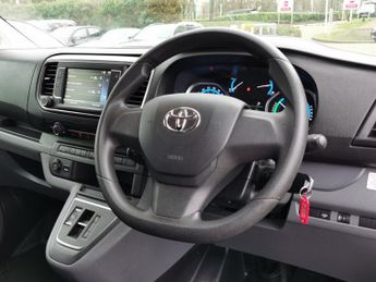 TOYOTA PROACE 75kWh Icon Medium Panel Van 6dr Electric Auto MWB (7kW OBC) (136