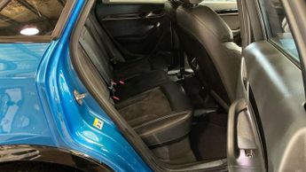 AUDI Q3 2.0 TDI Black Edition SUV 5dr Diesel S Tronic quattro Euro 6 (s/