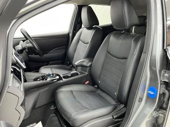 NISSAN LEAF 40kWh N-Connecta Hatchback 5dr Electric Auto (150 ps)