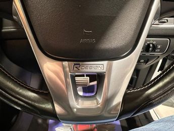 VOLVO XC60 2.4 D5 R-Design Lux Nav SUV 5dr Diesel Auto AWD Euro 6 (s/s) (22