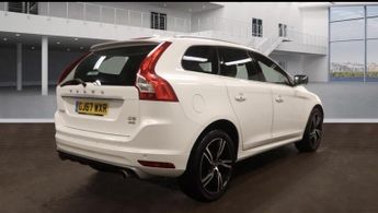 VOLVO XC60 2.4 D5 R-Design Lux Nav SUV 5dr Diesel Auto AWD Euro 6 (s/s) (22