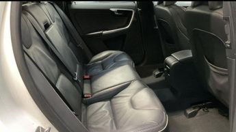 VOLVO XC60 2.4 D5 R-Design Lux Nav SUV 5dr Diesel Auto AWD Euro 6 (s/s) (22