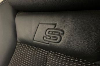 AUDI Q4 E-TRON 35 S line SUV 5dr Electric Auto 55kWh (170 ps) Rear Parking Sens