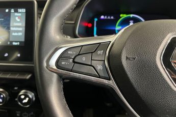 RENAULT ZOE R110 EV50 52kWh Iconic Hatchback 5dr Electric Auto (Rapid Charge