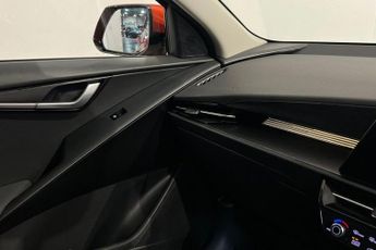 KIA NIRO 64.8kWh 3 SUV 5dr Electric Auto (201 bhp) Reverse Camera, Front 