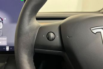 TESLA Model 3 Saloon 4dr Electric Auto RWD (241 bhp) Fixed Panoramic Glass Roo