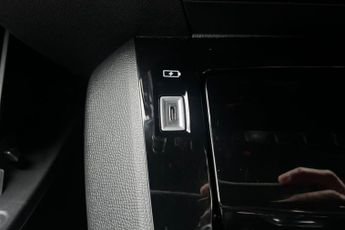 PEUGEOT E-208 50kWh GT Hatchback 5dr Electric Auto (136 ps) Reverse Camera, An