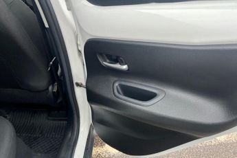 TOYOTA AYGO X 1.0 VVT-i Pure Hatchback 5dr Petrol x-shift Euro 6 (s/s) (72 ps)