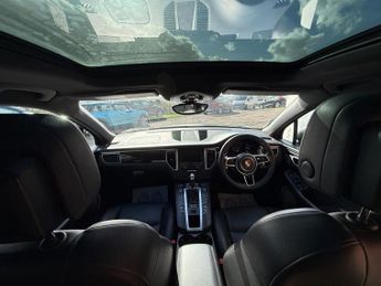 PORSCHE MACAN 2.0T SUV 5dr Petrol PDK 4WD Euro 6 (s/s) (237 ps)