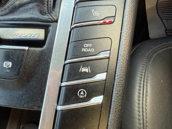 PORSCHE MACAN 2.0T SUV 5dr Petrol PDK 4WD Euro 6 (s/s) (237 ps)