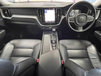 VOLVO XC60 2.0 D4 Momentum SUV 5dr Diesel Auto AWD Euro 6 (s/s) (190 ps)