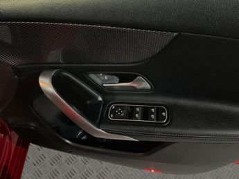 MERCEDES-BENZ A-CLASS 1.3 A180 Sport Hatchback 5dr Petrol 7G-DCT Euro 6 (s/s) (136 ps)