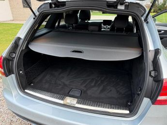 MERCEDES-BENZ C-CLASS 2.1 C250d AMG Line (Premium Plus) Estate 5dr Diesel G-Tronic+ Eu