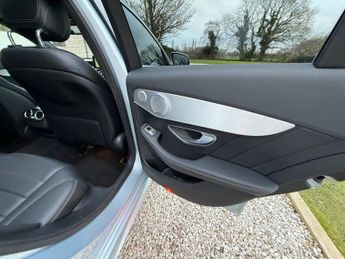 MERCEDES-BENZ C-CLASS 2.1 C250d AMG Line (Premium Plus) Estate 5dr Diesel G-Tronic+ Eu