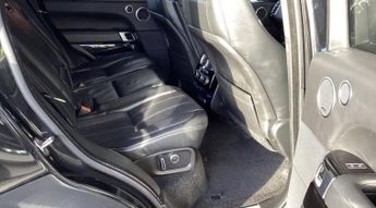 LAND ROVER RANGE ROVER 4.4 SD V8 Autobiography SUV 5dr Diesel Auto 4WD Euro 6 (s/s) (33