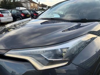 TOYOTA C-HR 1.2 VVT-i Dynamic SUV 5dr Petrol CVT Euro 6 (s/s) (115 ps)