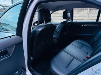 MERCEDES-BENZ C-CLASS 1.8 C180 BlueEfficiency Executive SE Saloon 4dr Petrol Auto Euro