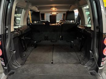 LAND ROVER DISCOVERY 4 3.0 SD V6 Graphite SUV 5dr Diesel Auto 4WD Euro 6 (s/s) (256 bhp