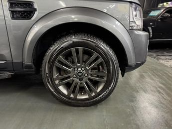 LAND ROVER DISCOVERY 4 3.0 SD V6 Graphite SUV 5dr Diesel Auto 4WD Euro 6 (s/s) (256 bhp