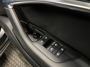 AUDI A6 SALOON 2.0 TDI 40 Black Edition Saloon 4dr Diesel S Tronic Euro 6 (s/s)