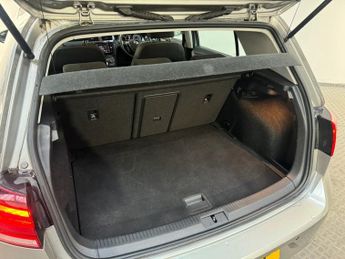 VOLKSWAGEN GOLF 1.4 TSI SE Nav Hatchback 5dr Petrol DSG Euro 6 (s/s) (125 ps)