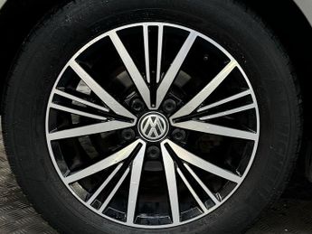 VOLKSWAGEN GOLF 1.4 TSI SE Nav Hatchback 5dr Petrol DSG Euro 6 (s/s) (125 ps)