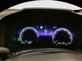 TOYOTA C-HR 2.0 VVT 13.6kWh Design SUV 5dr Petrol Plug-in Hybrid CVT Euro 6 